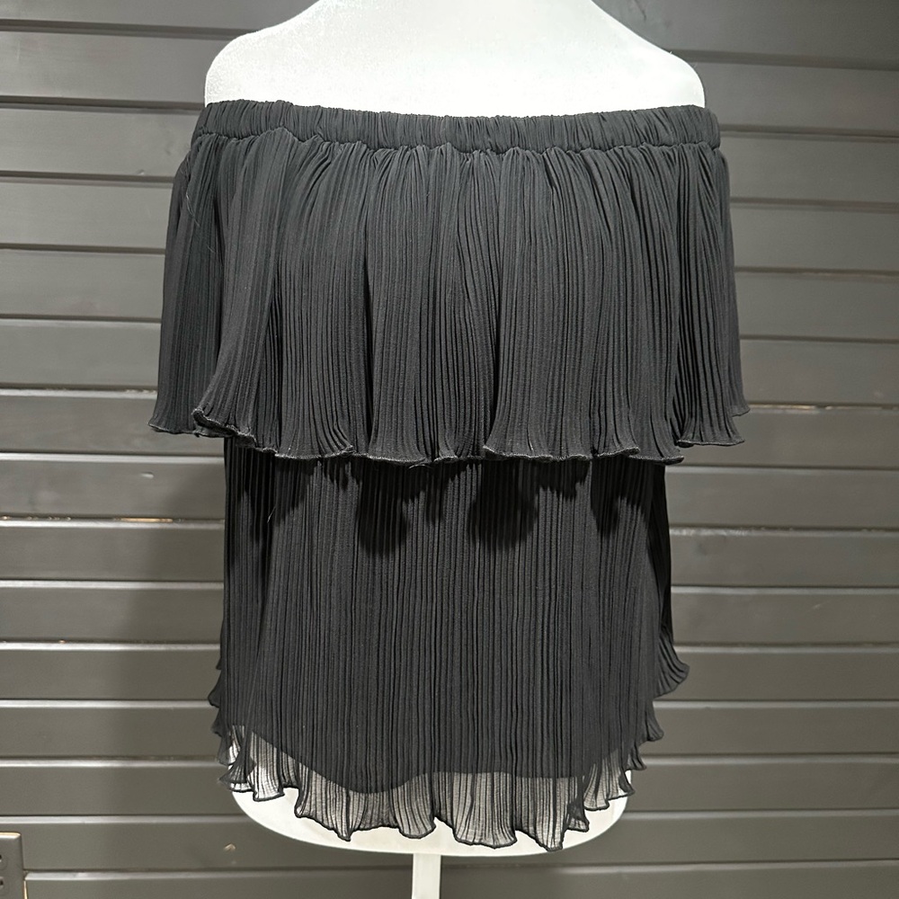 NEW Express Chic Pleated Off-Shoulder Black Blouse Lined sz M